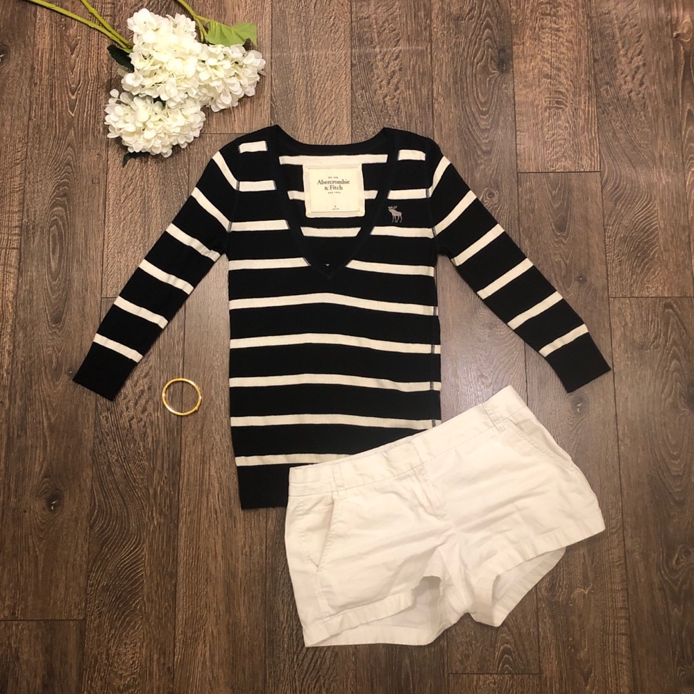Abercrombie & Fitch Sweater